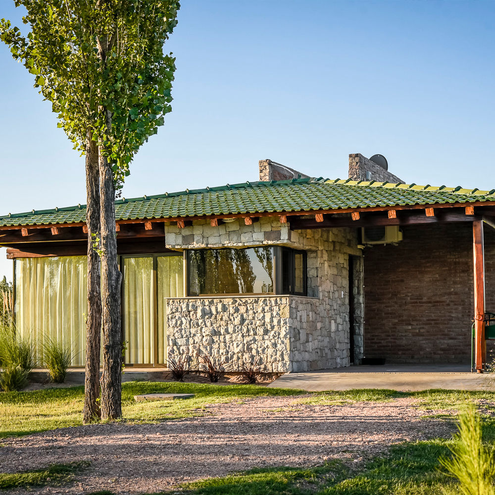 acuarius casa en finca la escondida san rafael