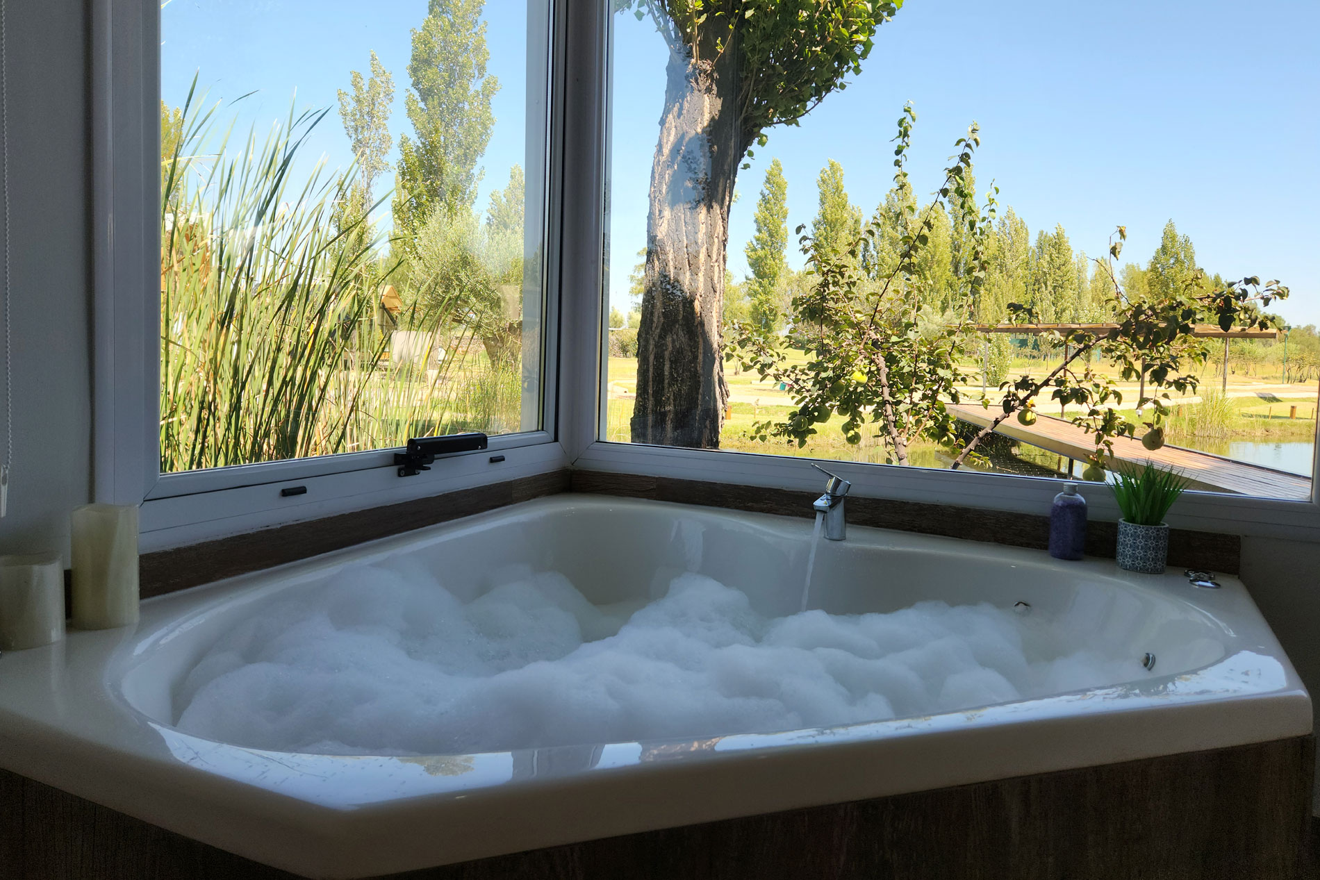 jacuzzi